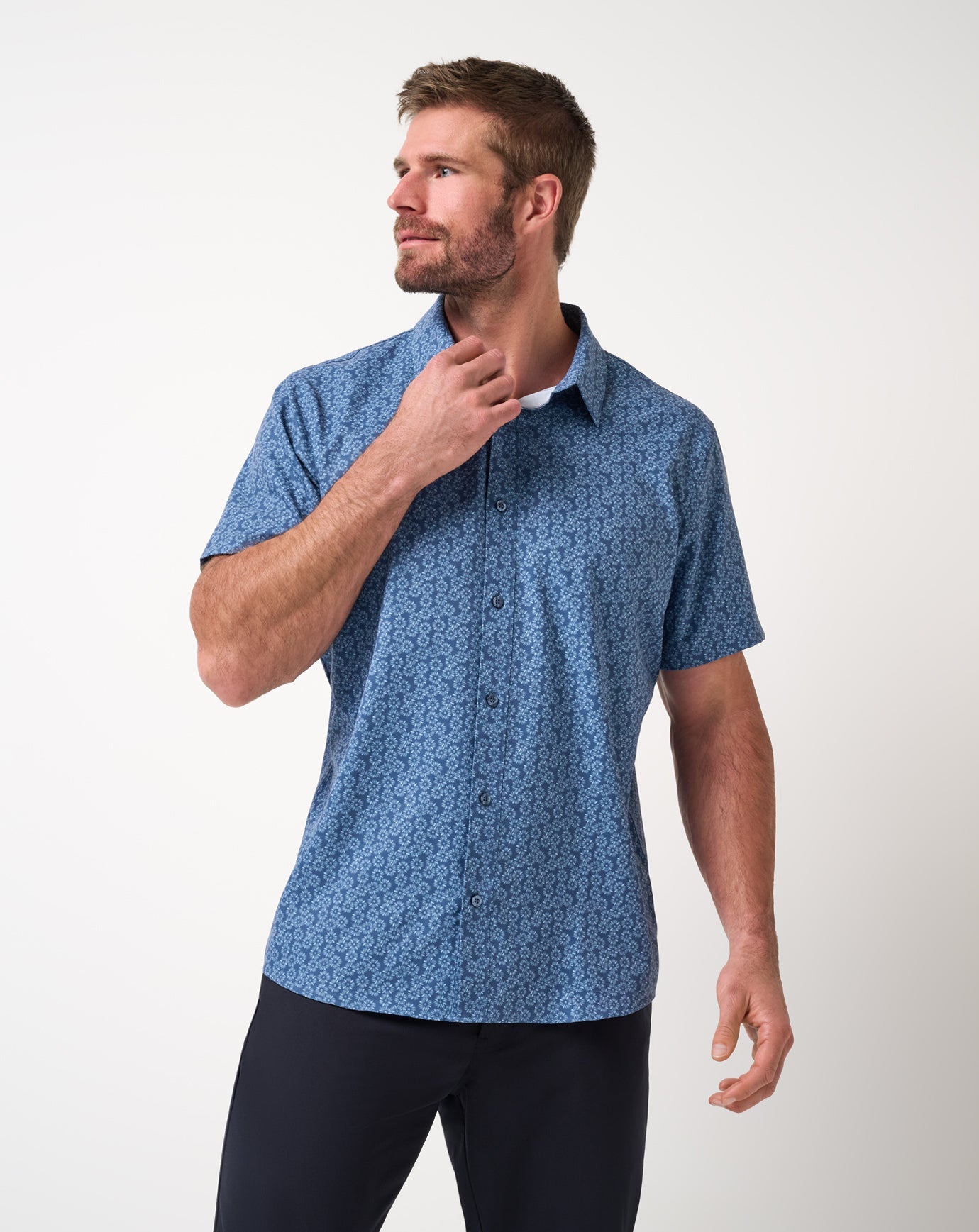 Men Techwoven Sunlight Button-Up