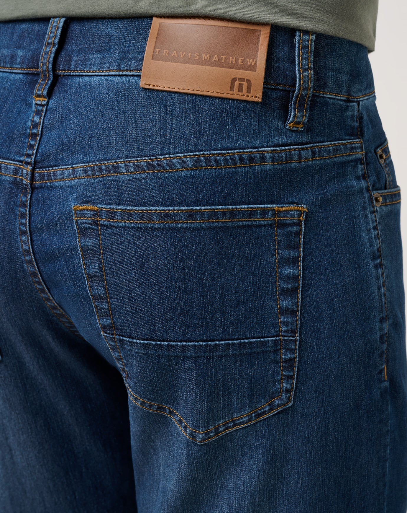 Men Legacy Featherweight Jeans
