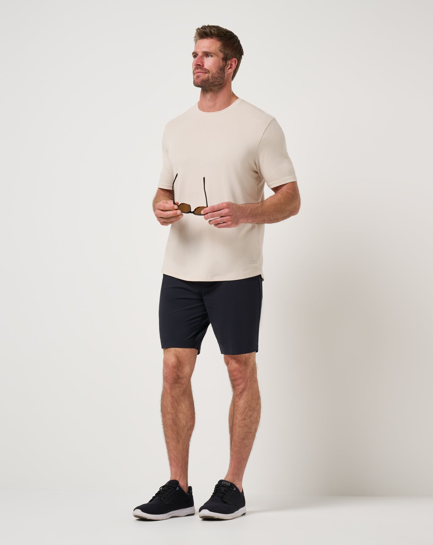 Men Tech Knit Short 9In