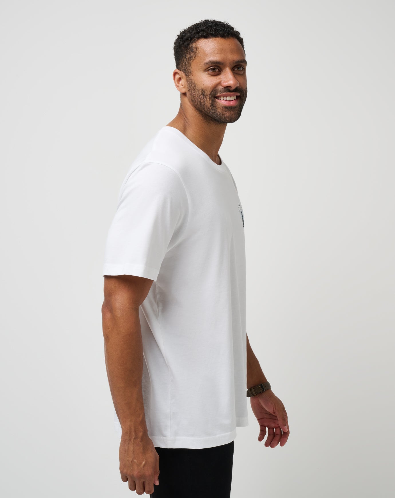 Men Adventure Season Tee