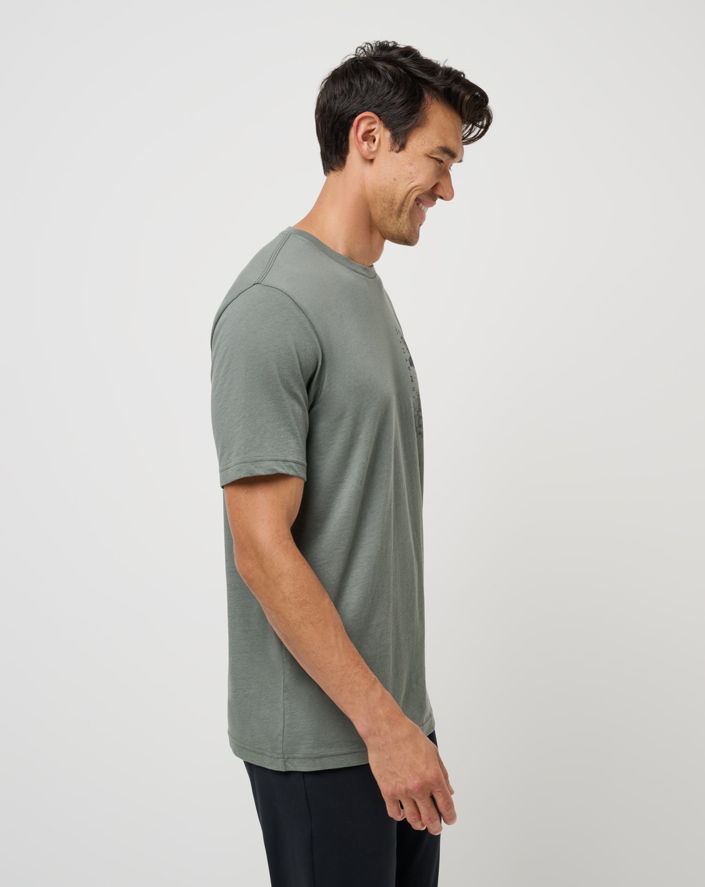 Men Global Pass Tee