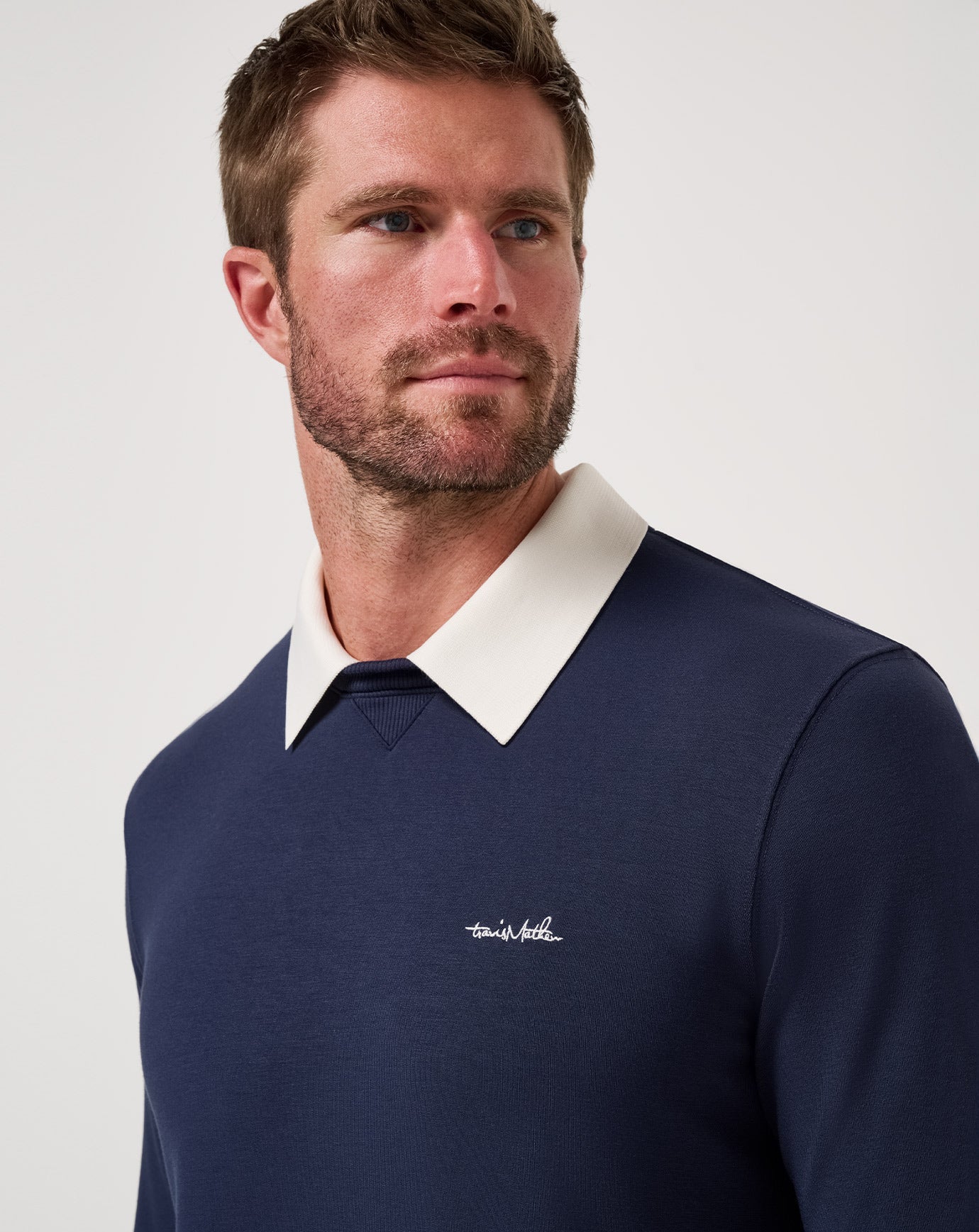 Men Amenities Collar Crew