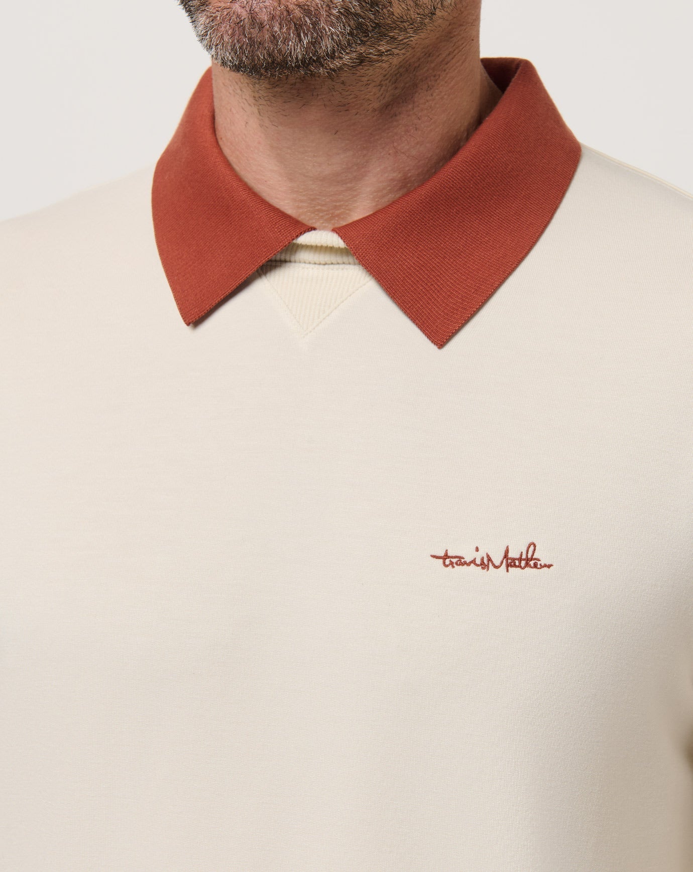 Men Amenities Collar Crew