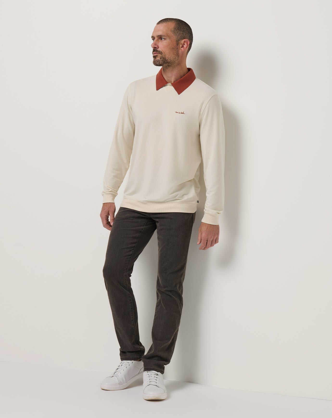Men Amenities Collar Crew
