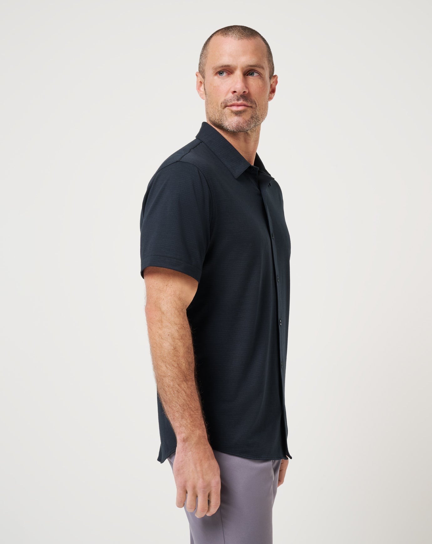 Men The Heater Button-Up