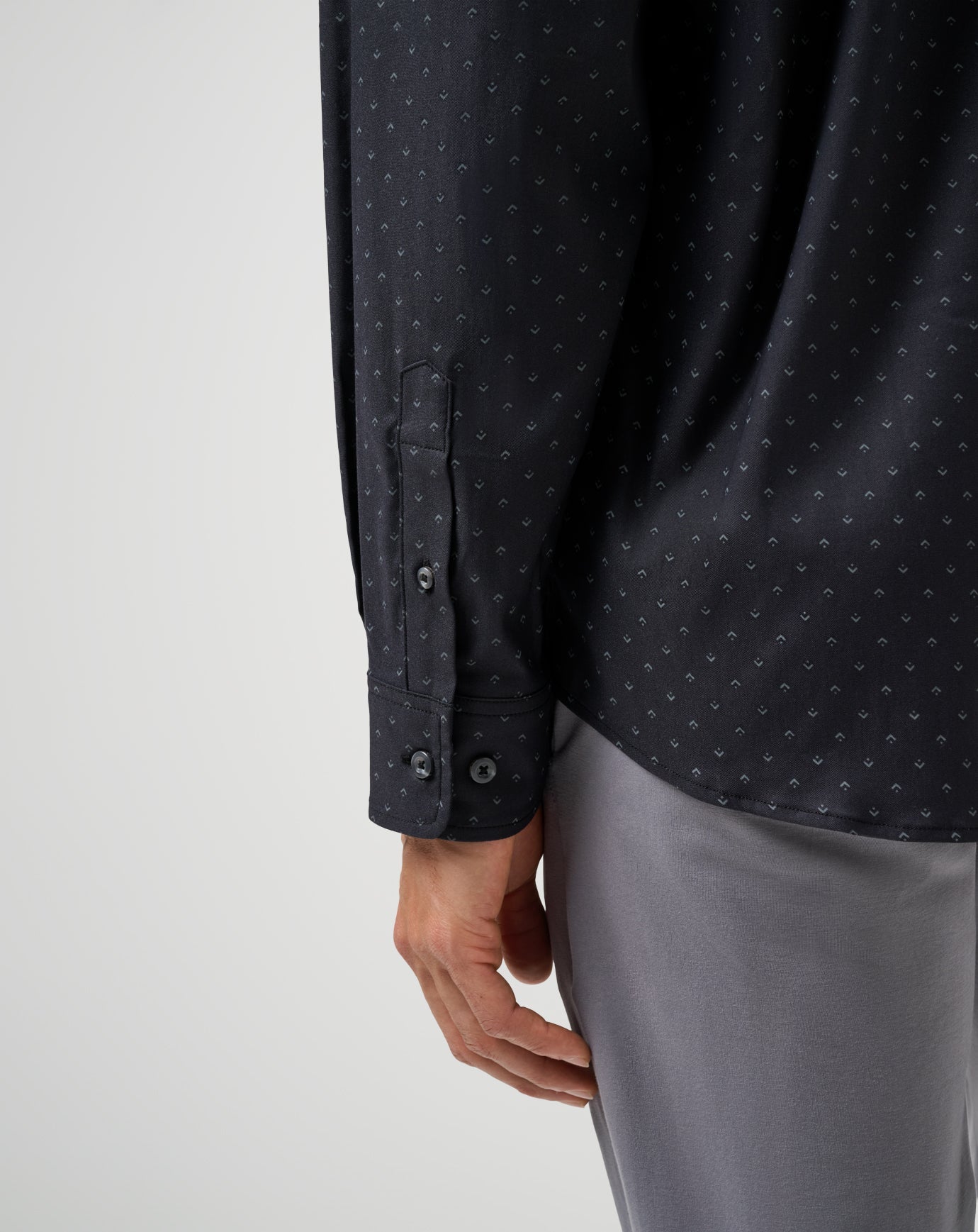 Men Techwoven Tidbits Button-Up