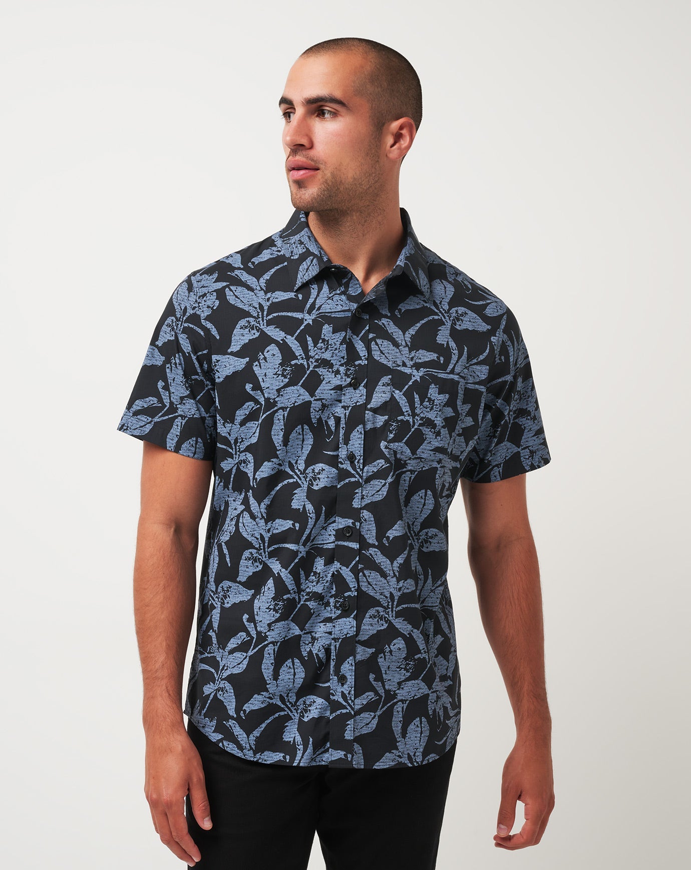 Men Photo Finish Button-Up