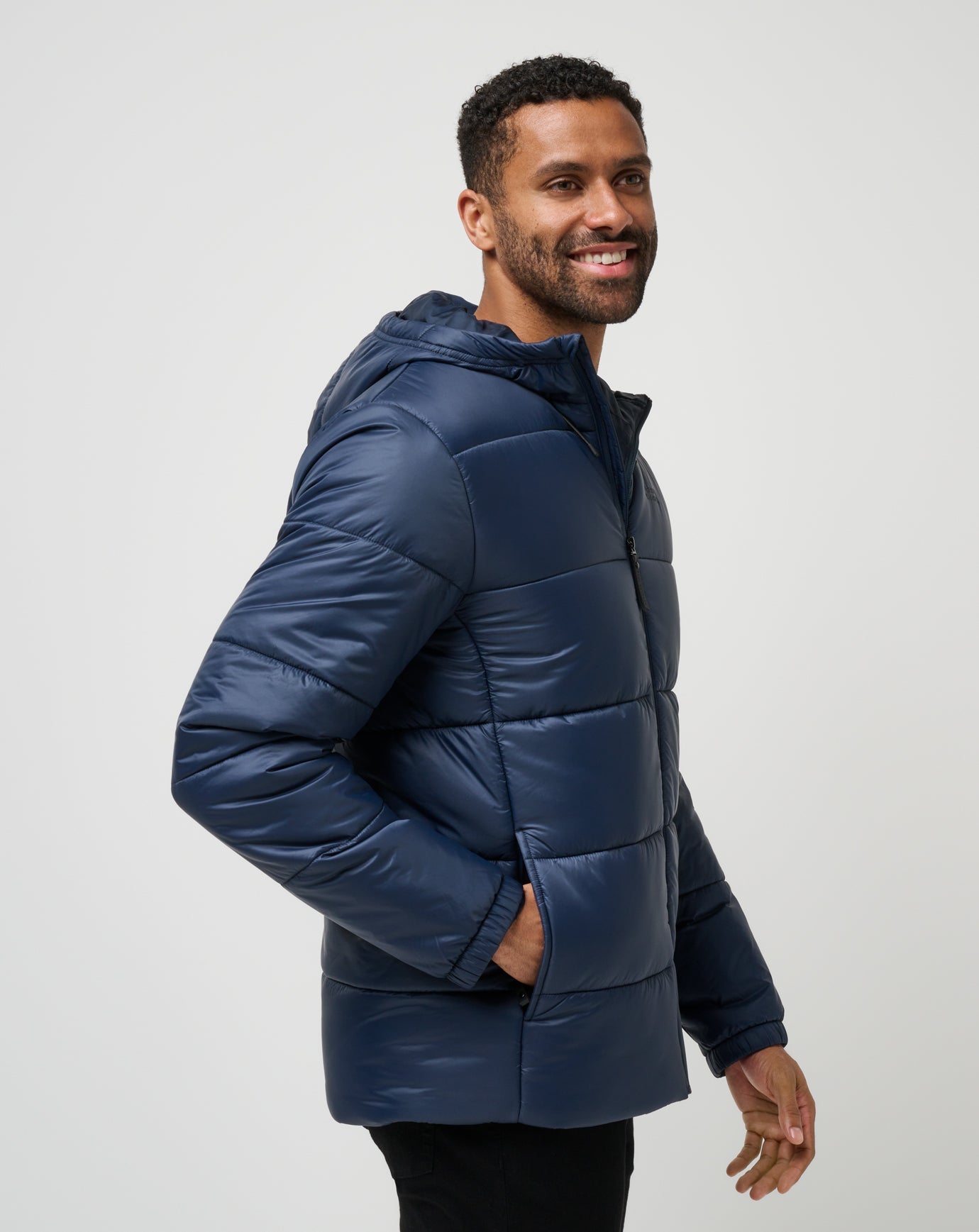 Men Aves Tech Puffer Jacket