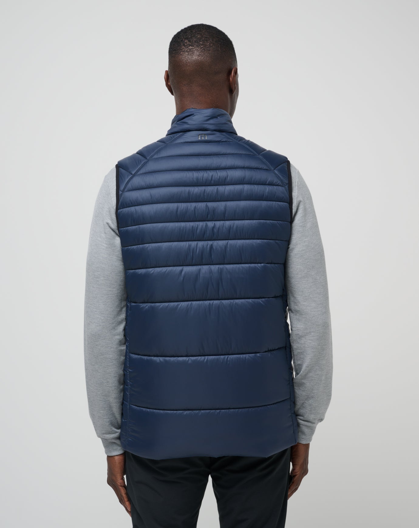 Men Aves Tech Puffer Vest