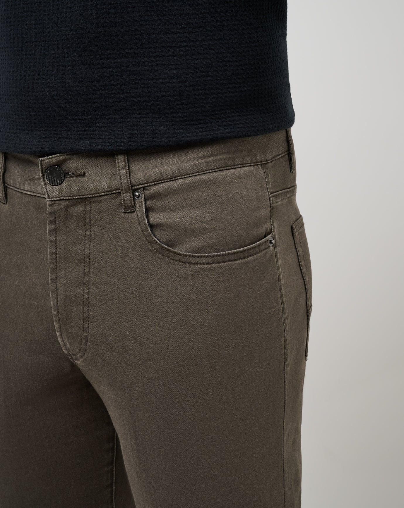 Men Legacy Featherweight Jeans