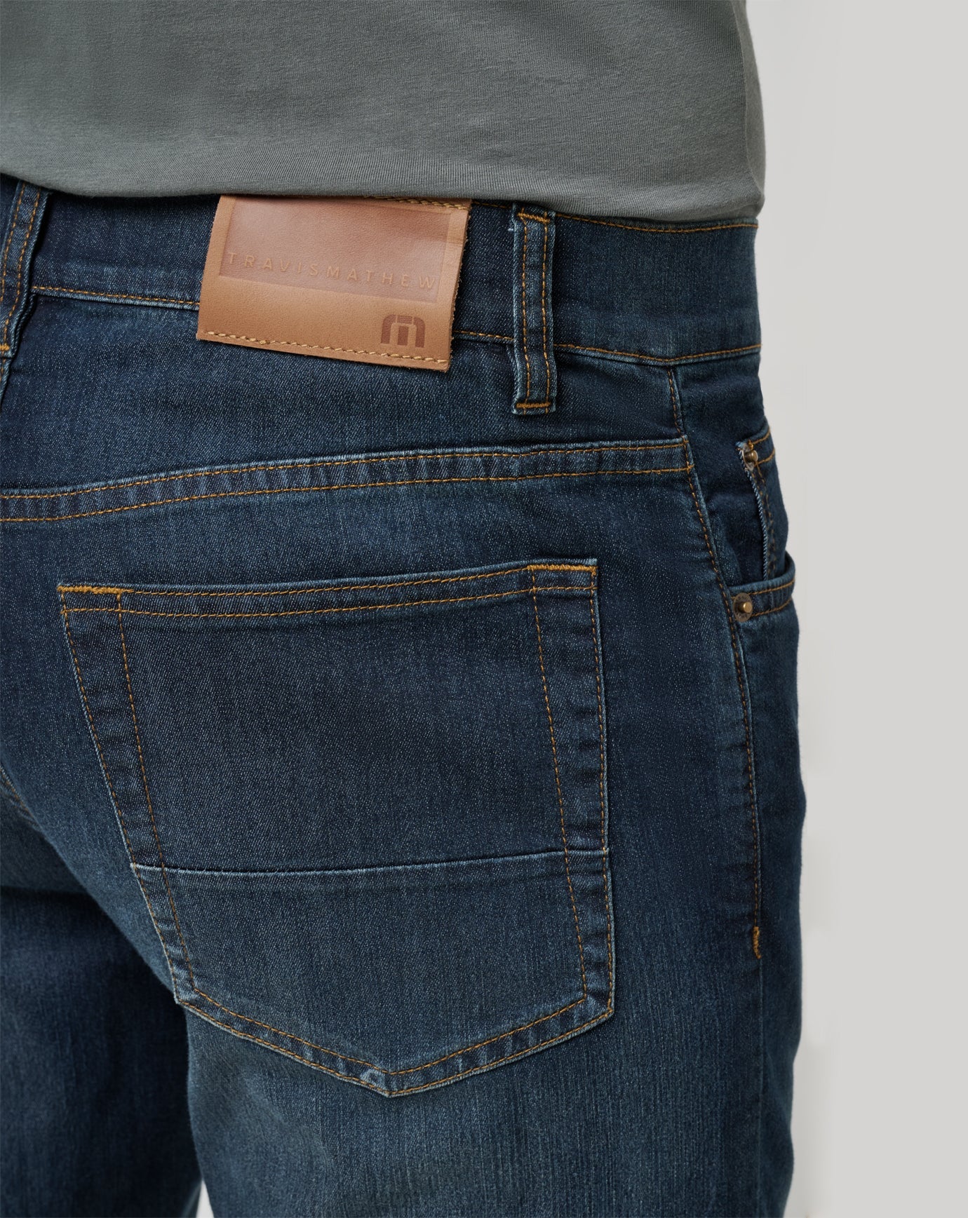 Men Legacy Featherweight Jeans