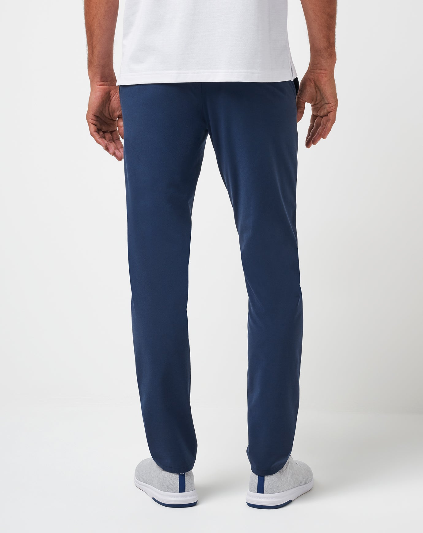 Men|Golf Open To Close Tech Chino Pant