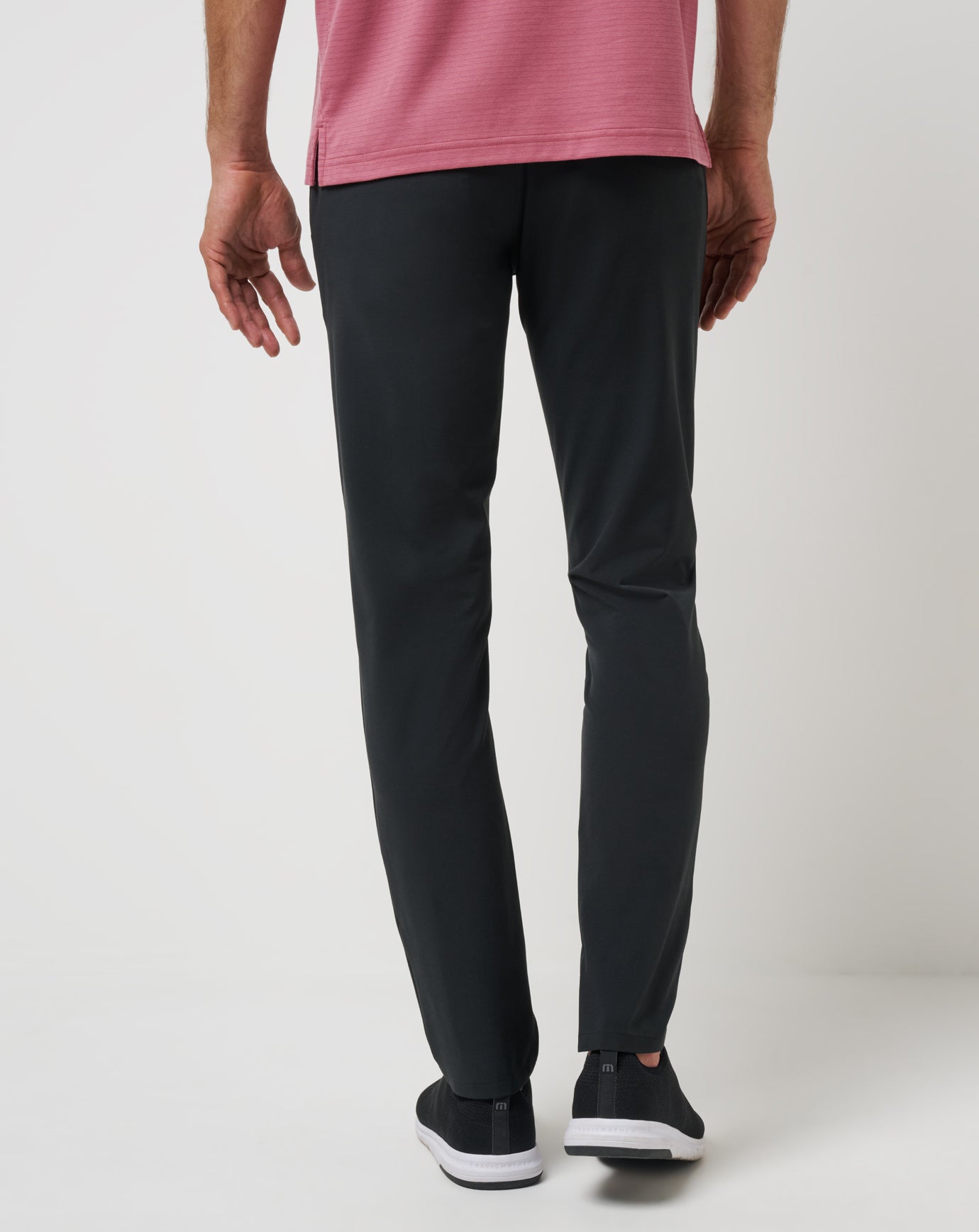 Men|Golf Open To Close Tech Chino Pant