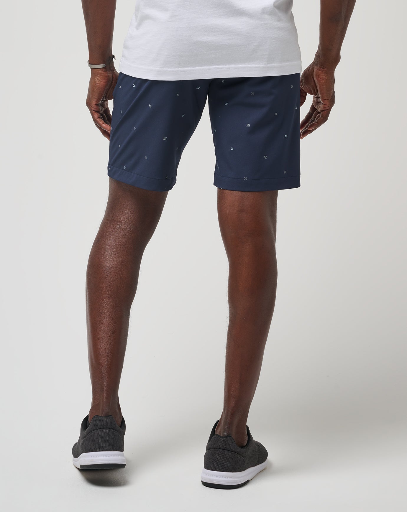 Men Not Feeling That Short 9In