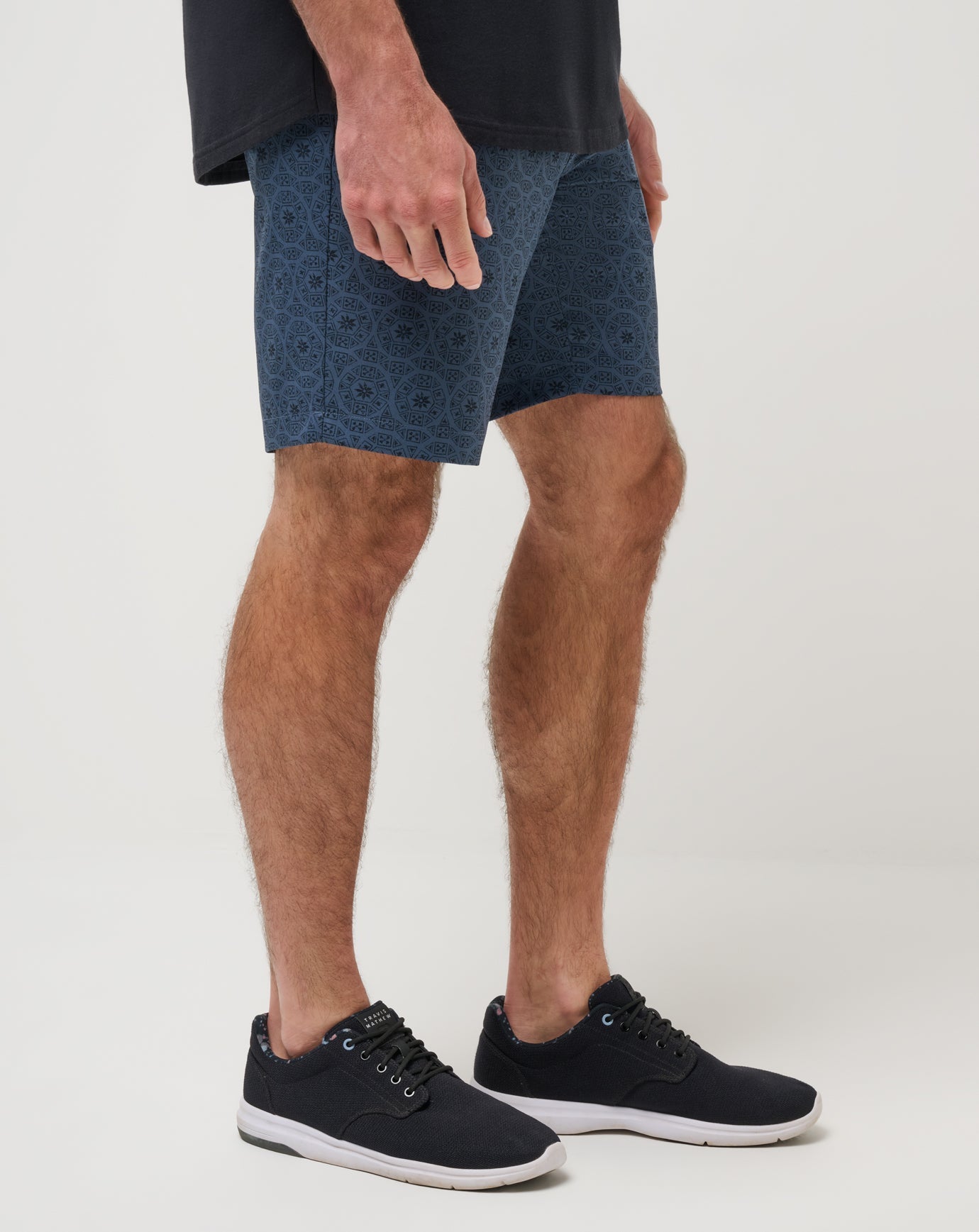 Men Beyond The Limits Short 9In