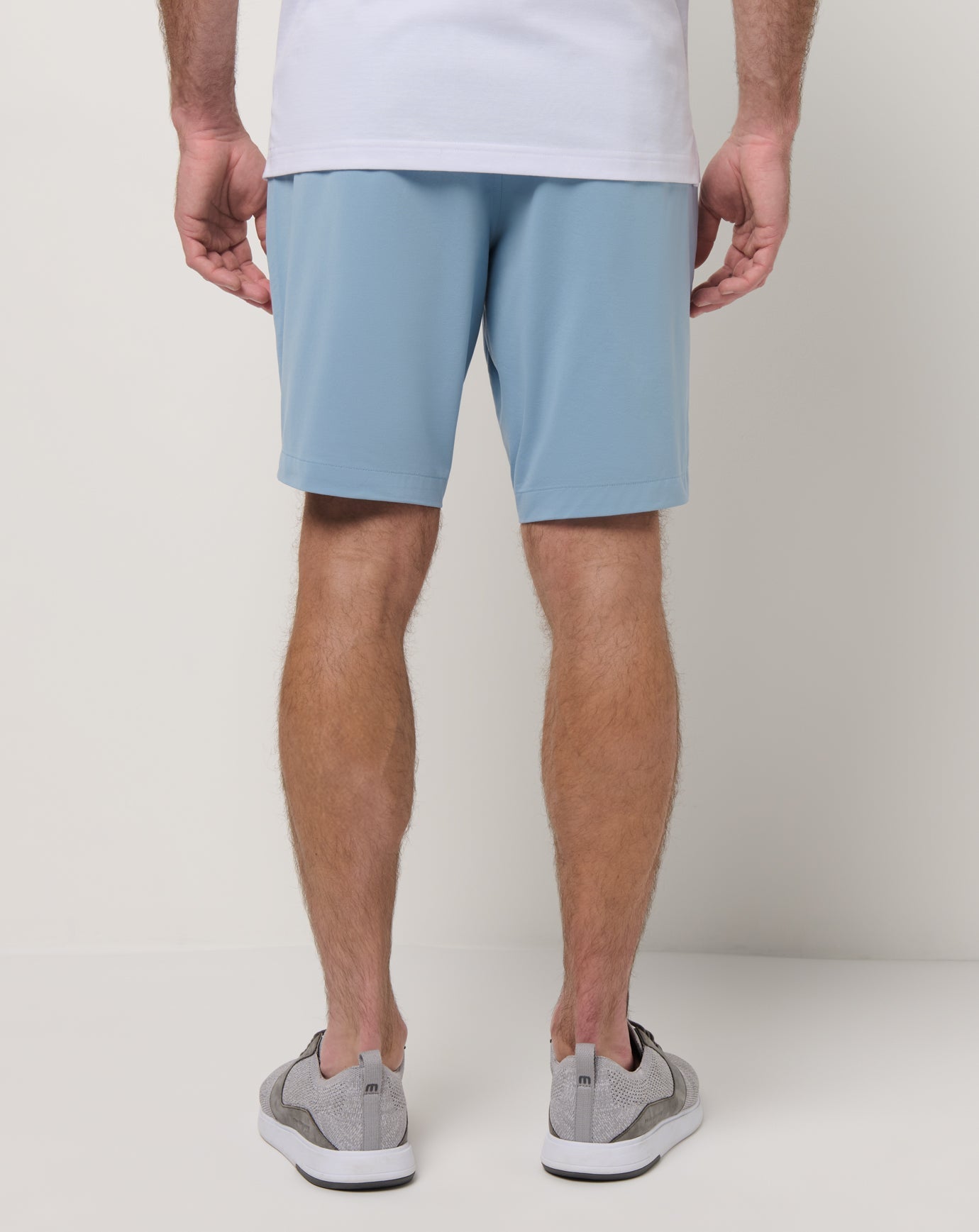 Men Tech Knit Short 9In
