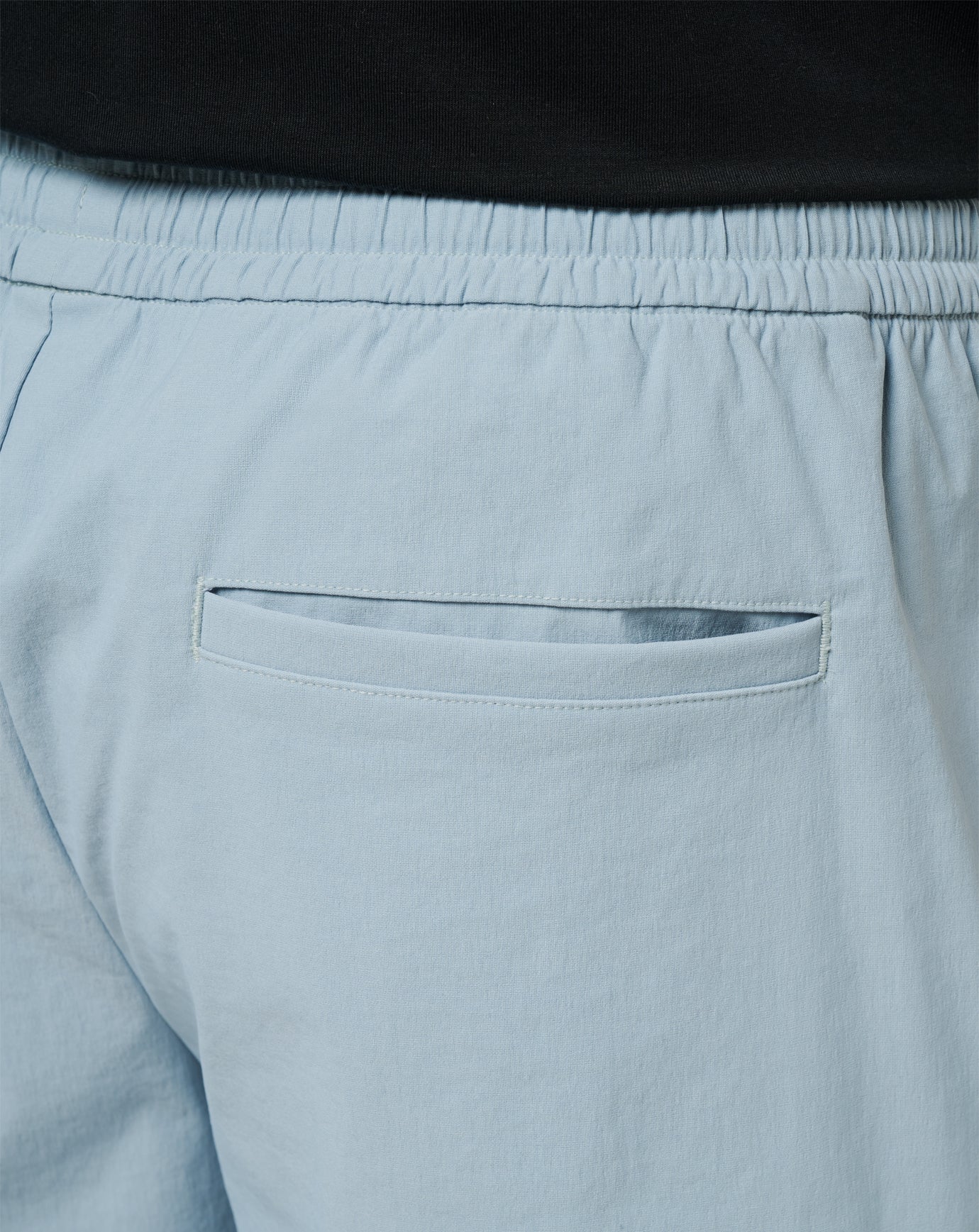 Men Dont Look Back Short 7.5In