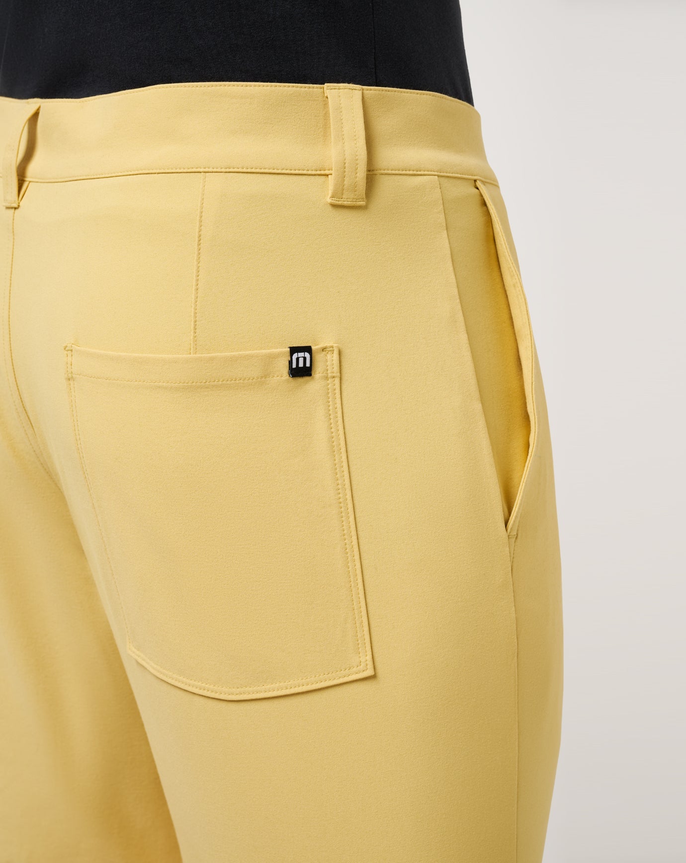 Men Rapid Transit Short 8In