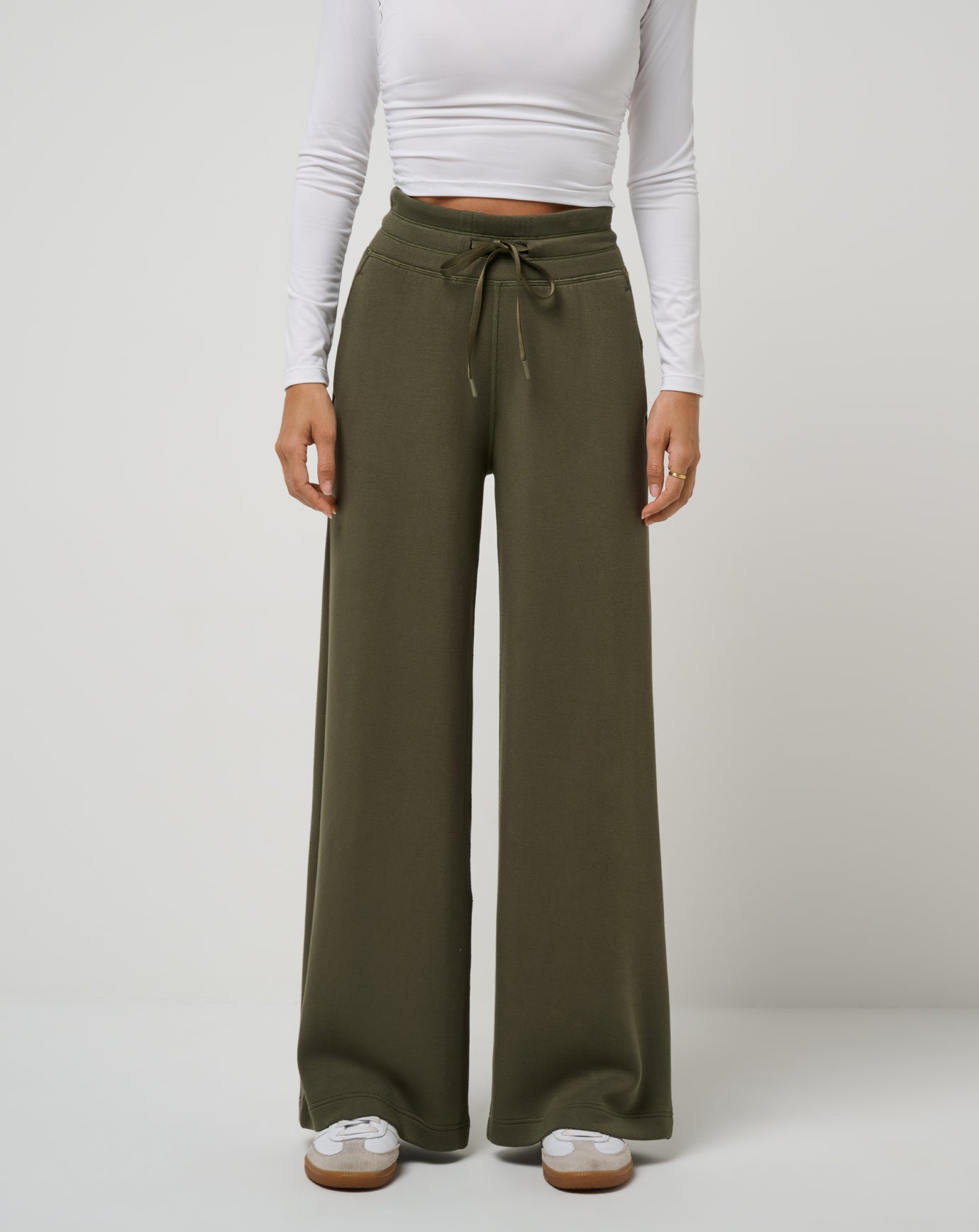 Women Skyloft Soft Wide Leg Pant