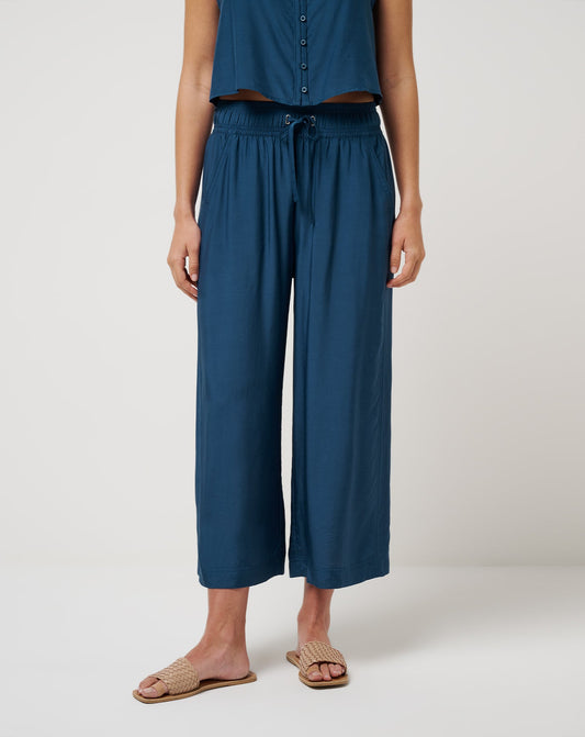 Women Savanna Cropped Wide Leg Pant