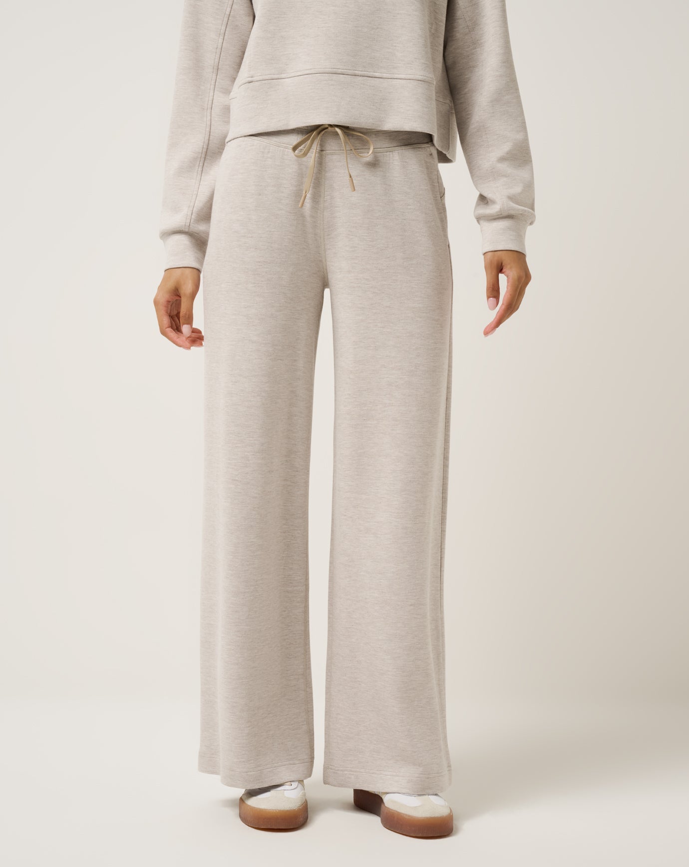Women Skyloft Soft Wide Leg Pant