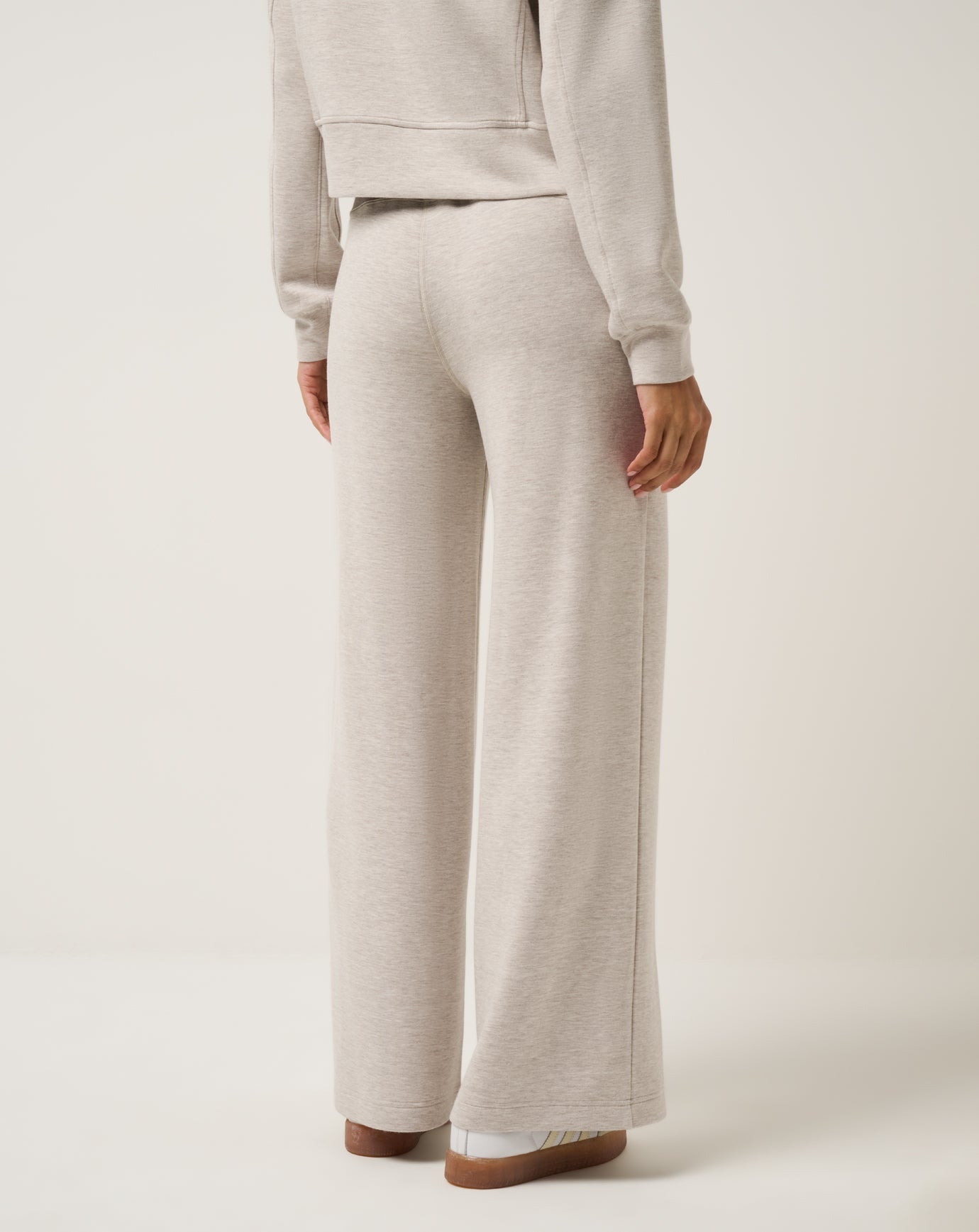 Women Skyloft Soft Wide Leg Pant